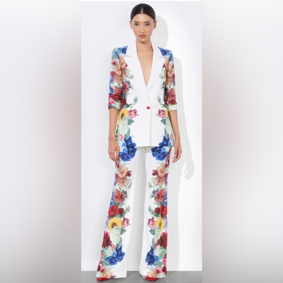 Alice + Olivia Jackets & Blazers - Alice & Olivia DENNY FLORAL White Boyfriend Blazer US 4 $595